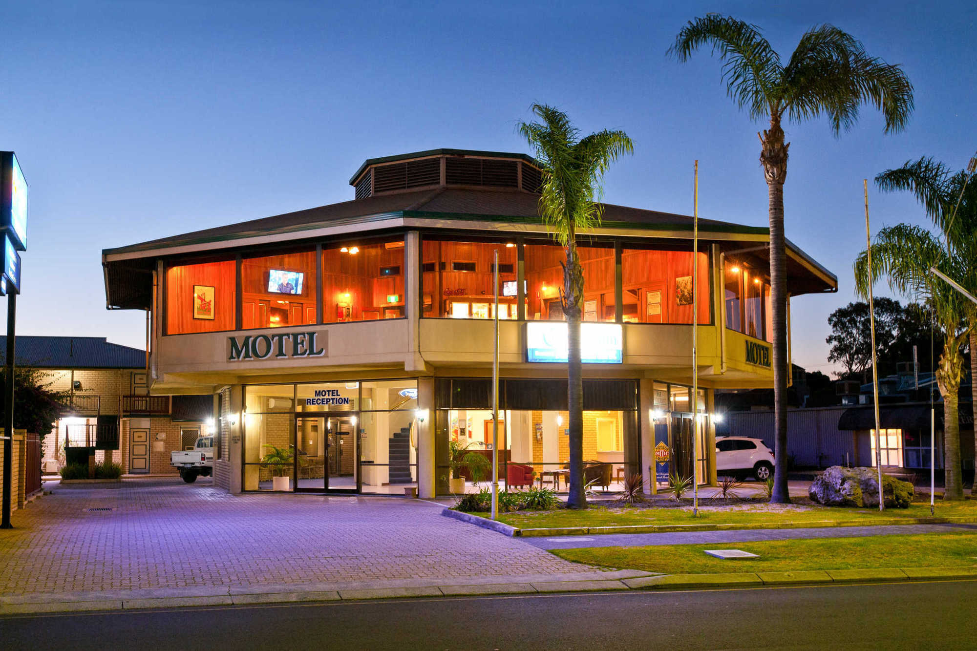 Admiral Motel Bunbury Exterior photo