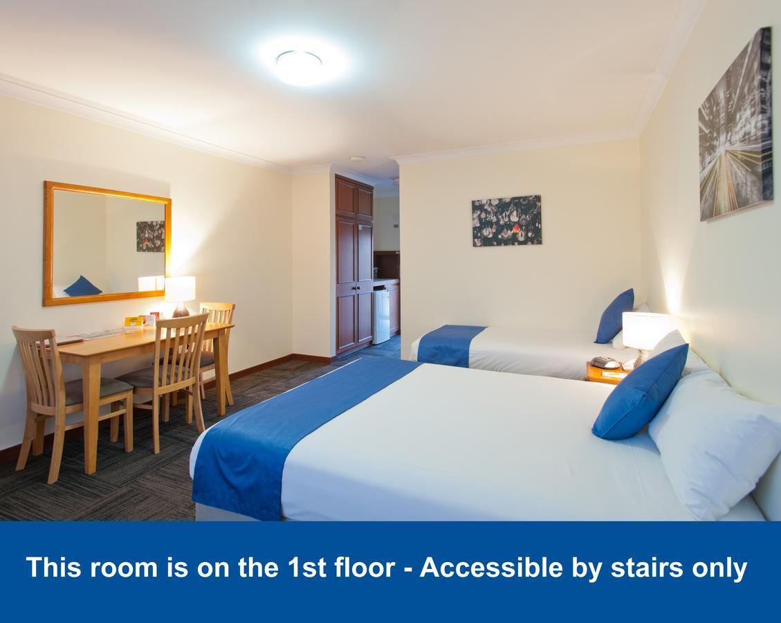 Admiral Motel Bunbury Room photo